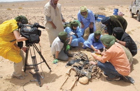  Omkring 500 västsaharier är fortfarande försvunna efter Marockos invasion 1975. Här en massgrav med åtta skjutna västsaharier som kartlades år 2013.
