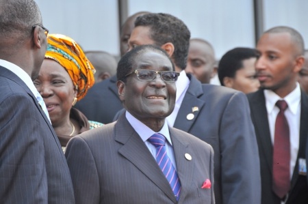 Zimbabwes tidigare president Robert Mugabe tvingades bort från makten i november förra året efter nära fyra decennier vid makten. Under hans ledning genomförde den zimbabwiska armén mellan 1983 och 1987 flera tillslag där tusentals civila tillhörande folkgruppen ndebele mördades.