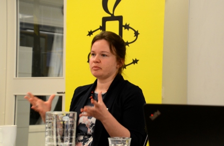 Oksana Pokaltjuk besöker Amnesty i Stockholm den 27 april.