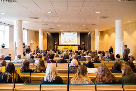 En signaturmelodi för Amnesty ska diskuteras under årsmötet.