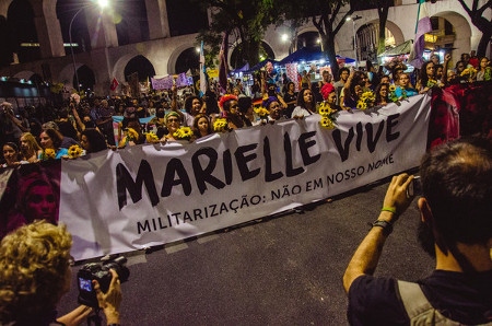 Tiotusentals personer har deltagit i protester mot mordet på Marielle Franco och hennes chaufför Anderson Pedro Gomes.