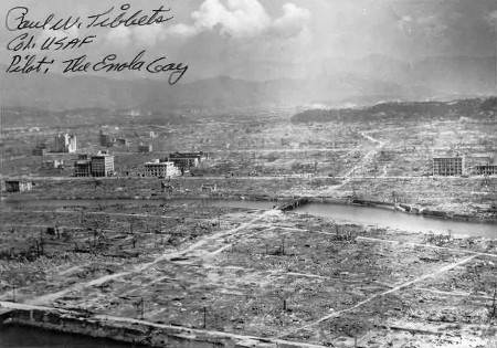Hiroshima efter atombomben 6 augusti 1945.