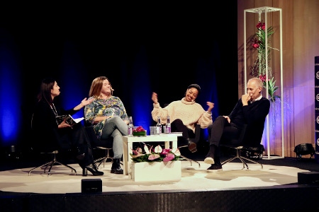 Från vänster: Devrim Mavi, moderator, Lena Berggren, idéhistoriker, Salem Yohannes, statsvetare, och Christian Catomeris, journalist. Seminariet arrangerades av Forum för levande historia och Ordfront förlag. 