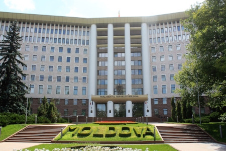 I februari 2019 hålls parlamentsval i Moldavien. Hbtq-personer fruktar att resultatet blir att majoriteten av sätena i parlamentsbyggnaden i huvudstaden Chisinau tillfaller homofoba politiker.