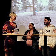 Johanna Westeson, huvudförfattare till rapporten, de utsatta EU-medborgarna Isabela och Florin samt tolken Daniel Butnariu.