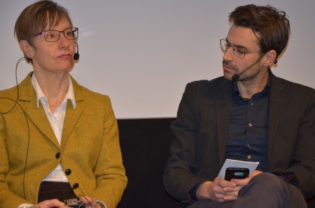 Inger Österdahl, professor i folkrätt vid Uppsala universitet och Patrick Kroker, chef för Syrienprojektet, European Center for Constitutional and Human Rights (ECCHR).