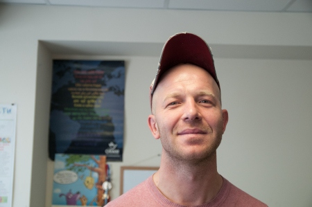 Sergei Alekseenko vägrar ge upp trots det allt svårare klimatet för hbtq-organisationer i Ryssland.