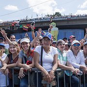 Demonstrationer för och mot president Nicolas Maduro har varit talrika i Venezuela sedan 20 januari. Här oppositionsanhängare i Caracas 2 februari.