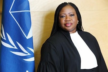Inte välkommen. ICC:s chefsåklagare Fatou Bensouda har fått sitt inresevisum till USA indraget. Därmed kan hon inte rapportera till FN.