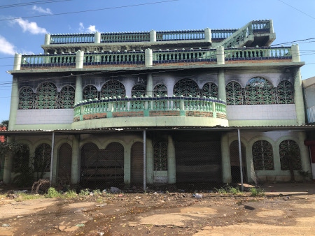 Det här huset i bostadsområdet Carlos Marx i Managua brändes ned och flera personer dödades.