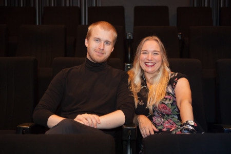  Filmens producent Marcus Tallberg med regissören Camilla Gisslow.