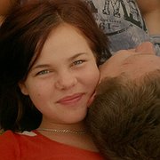  Tatyana "Tanya" Lipovskaya är mittpunkten i 16-årsgänget i Anna Eborns "Transnistra".