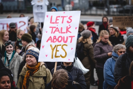 Demonstration i Köpenhamn den 25 november 2018 med krav på samtyckeslag. 