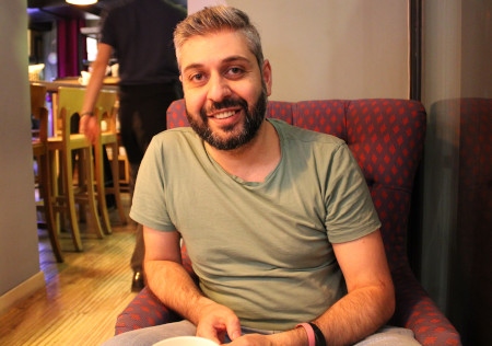 Mamikon Hovsepyan är ordförande i hbtq-organisationen Pink Armenia och även styrelsemedlem i människorättsorganisationen Human Rights House i Jerevan.