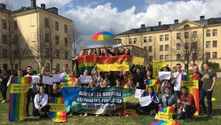 Protest under årsmötet mot att polis slagit ner Pridefirande i Ankara den 10 maj.