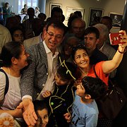 Ekrem İmamoğlu från CHP har medvind vid omvalet till borgmästarposten i Istanbul.. 