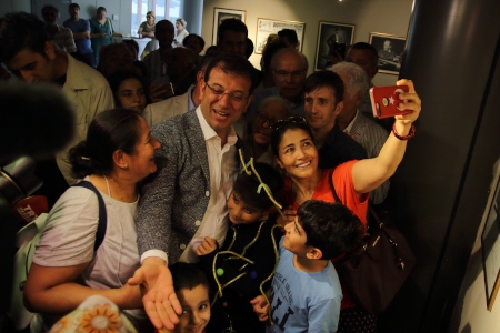 Ekrem İmamoğlu från CHP har medvind vid omvalet till borgmästarposten i Istanbul..