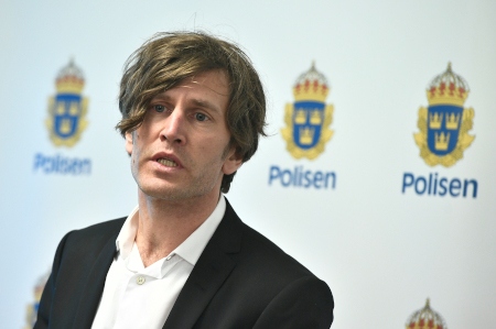 Henrik Attorps, kammaråklagare vid Riksenheten mot internationell och organiserad brottslighet, betonade att han anser att det inte kan kompromissas kring rättsstatens principer.