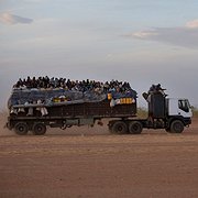 Unga nigerier på väg mot Libyen för att arbeta.