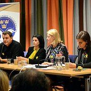Seminariet på ABF-huset i Stockholm: Shaiptar Oseku (moderator), Vasfije Krasniqi-Goodman, Feride Rushiti och Saranda Bogujevci. 
