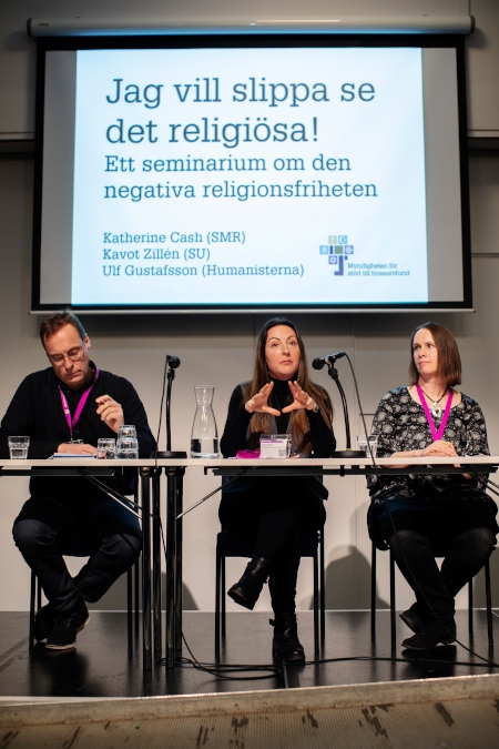 Ulf Gustafsson, förbundssekreterare för Humanisterna, Kavot Zillén, forskare i juridik vid Stockholm universitet och Katherine Cash, rådgivare på Svenska missionsrådet.