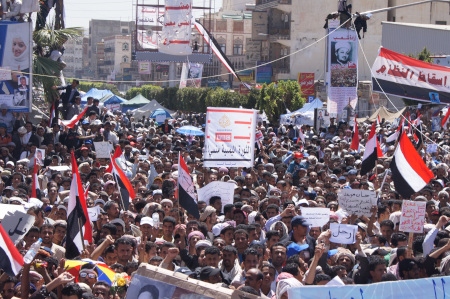 Arabiska våren i Sanaa 1 mars 2011. I många månader pågick protesterna där kvinnor och män från olika grupper deltog.