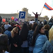  Protester i Armeniens huvudstad Jerevan i april 2018 ledde till att regimen tvingades bort. 