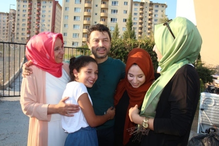 Den 15 augusti 2018 kunde Amnestys hedersordförande Taner Kılıç åter träffa sin familj i frihet när han frigavs mot borgen efter ett drygt år i häkte. Rättegången fortsätter dock och ska återupptas 3 april.