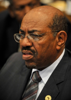 Omar al-Bashir avsattes efter 30 år.
