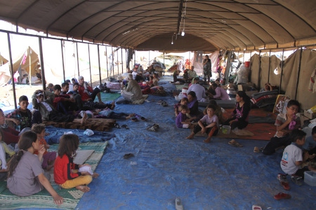 Yazidier på flykt från Sinjarbergen när IS sommaren 2014 gick till offensiv.