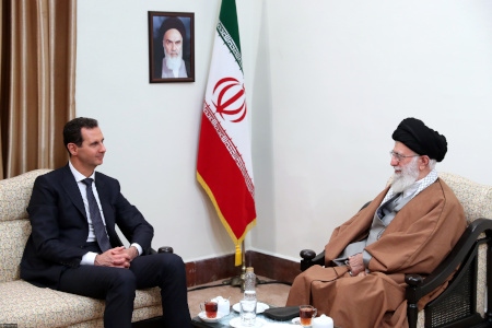 Bashar al-Assad i möte med Irans högste religiöse ledare Ali Khamenei den 25 februari 2019.