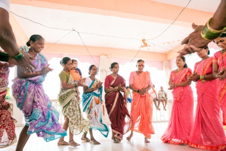 IPPF, International Planned Parenthood Federation, sprider kunskap i Indien om rätten till abort.