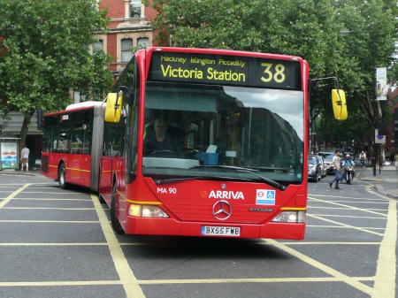 Busslinje 38 i London.