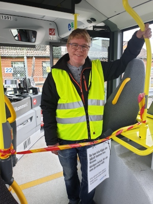 Michael Lundgren kände obehag när han körde buss då passagerare visade dålig respekt. Den 28 april lade han ett skyddstopp och bussarna i Jönköping stannade.