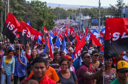 Den 14 mars utlyste Nicaraguas president Daniel Ortega en demonstration kallad ”Kärlek i tider av Covid-19”. Åtgärden fick hård kritik då de flesta länder istället undvek större folksamlingar för att minska coronaspridning.