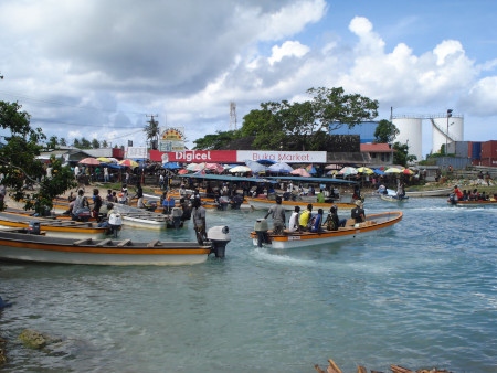 Förra året röstade hela 97,7 procent av befolkningen i Bougainville för självständighet från Papua Nya Guinea. Nu har regionen valt fram en ny president som ska leda förhandlingarna om självständighet. Bilden är tagen i Bougainvilles största stad Buka.