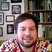 Dávid Vig har en bakgrund i Open Society Foundation, som finansieras av George Soros, och den Ungerska Helsingforskommittén. 2018 blev han generalsekreterare för Amnestys sektion i Ungern.