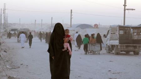 Hogir Hirori skildrar jakten på yazidiska sexslavar som hålls av IS i al-Hol-lägret i nordöstra Syrien.