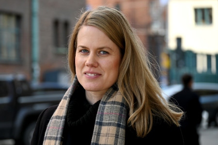 Under fem år har regissören Engeli Broberg följt Gabi, som går från barn till tonåring framför kameran.