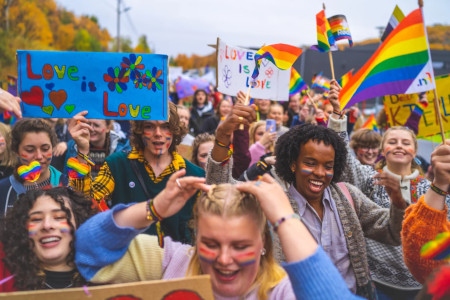 Förhoppningarna var stora om att Barents Pride i september åter skulle bli en folkfest i Kirkenes när pandemin var över. Nu är gränsen mellan Norge och Ryssland stängd.