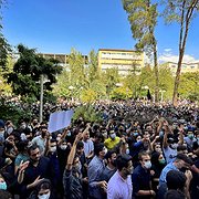 Protest i september 2022 på Amir Kabir-universitetet i Teheran.