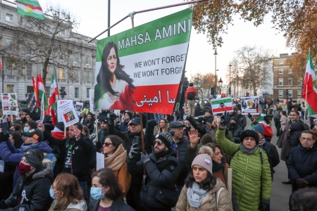 Den 10 december hölls demonstrationer runt om i Europa för proteströrelsen i Iran som här i London där tusentals tågade.