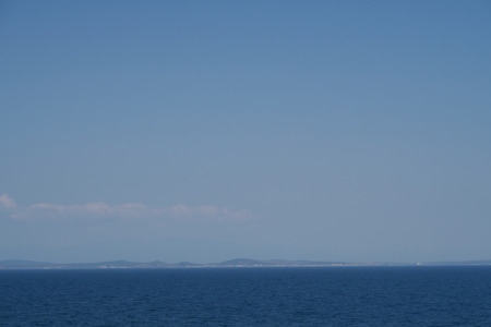 Vid klart väder syns Turkiet från Lesbos.