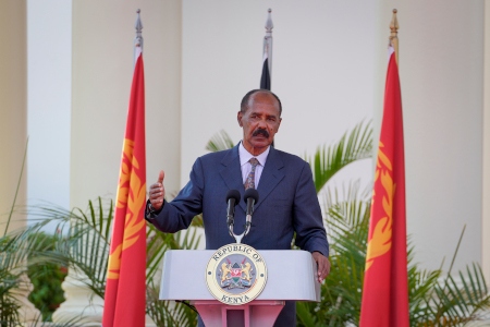 Det är sällan Eritreas president Isaias Afewerki möter pressen men här talar han till medier vid ett besök i Kenya den 9 februari 2023. Han avfärdade uppgifter om att Eritreas armé gjort sig skyldigt till övergrepp i Tigray som ”fantasier”.